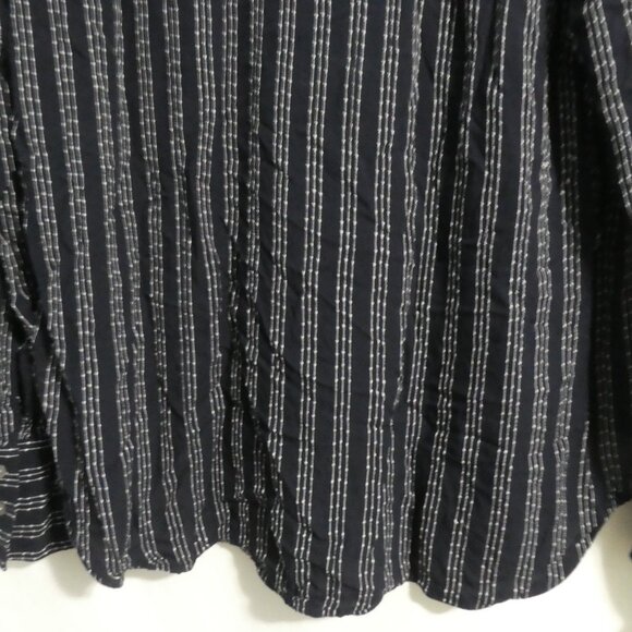 LOFT | large | Black Long Sleeve Button-Up Shirt | White Striped Stitching - Picture 13 of 14